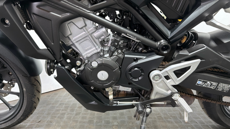 (23MY) Honda CB125R